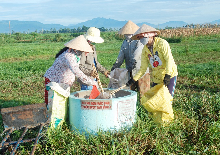 Chung[-]tay[-]bảo[-]vệ[-]môi[-]trường,[-]giải[-]quyết[-]rác[-]thải[-]tại[-]các[-]vùng[-]nông[-]thôn